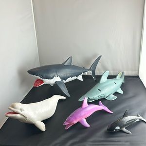 Lot of 5 sea creatures, played with condition